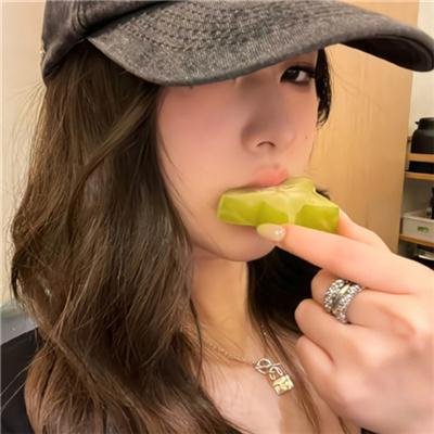 我们全村都不是人